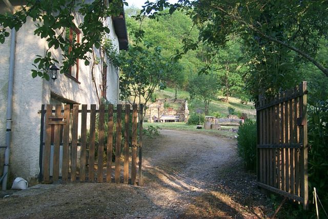 Ferienhaus-Toreinfahrt